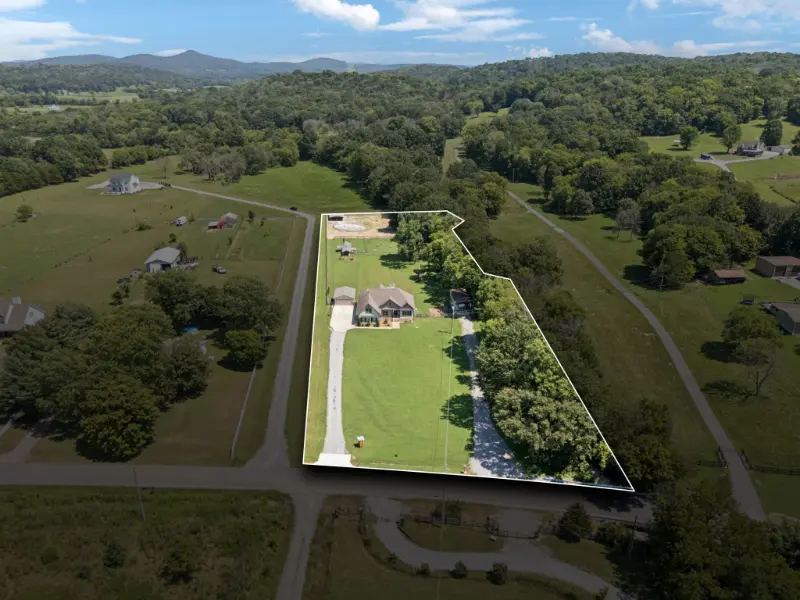 Property boundary lines for 5325 Tater Peeler Rd, Lebanon, TN