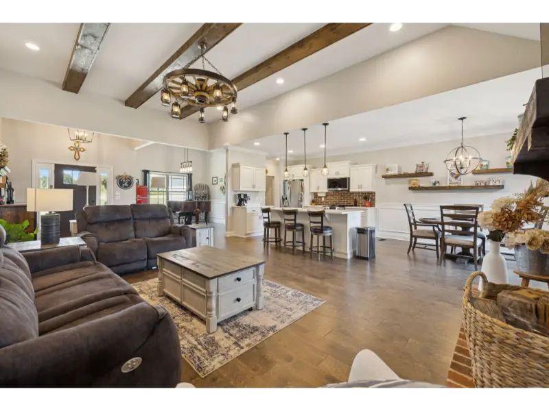 5325 Tater Peeler Rd Open floor concept living area with country charm